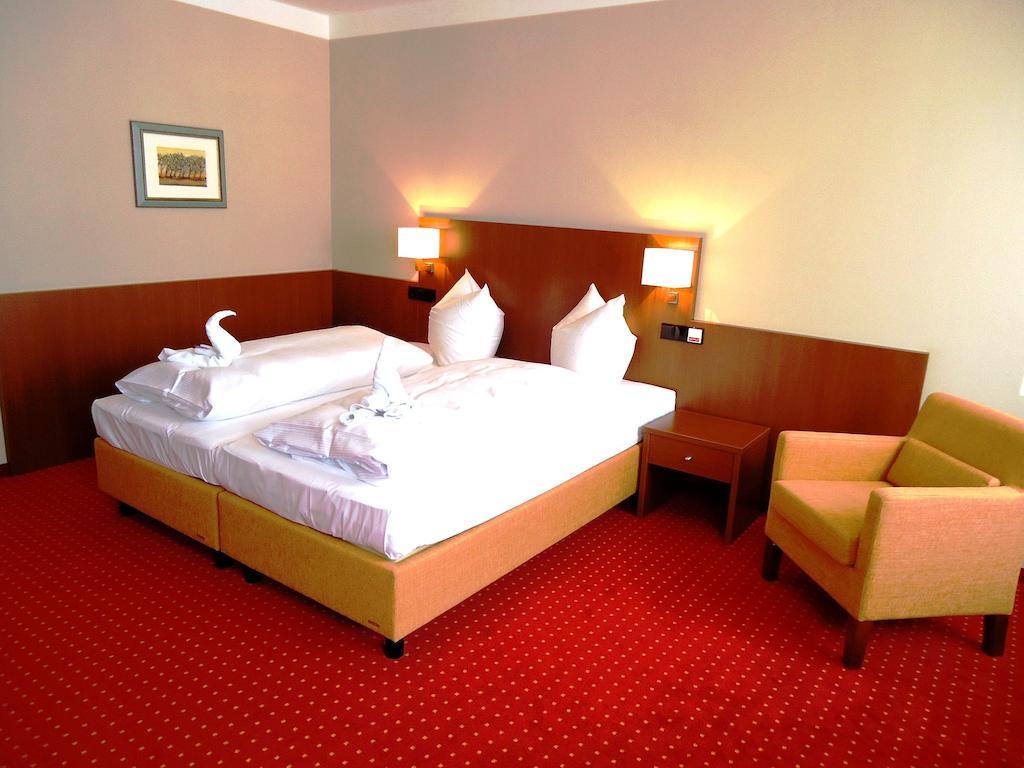 Hotel Gasthof Posthalter Цвизел Стая снимка